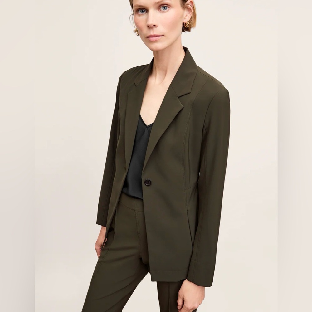 M.M.LaFleur The Moreland Travel Blazer - OrigamiTech Size 10 Olive